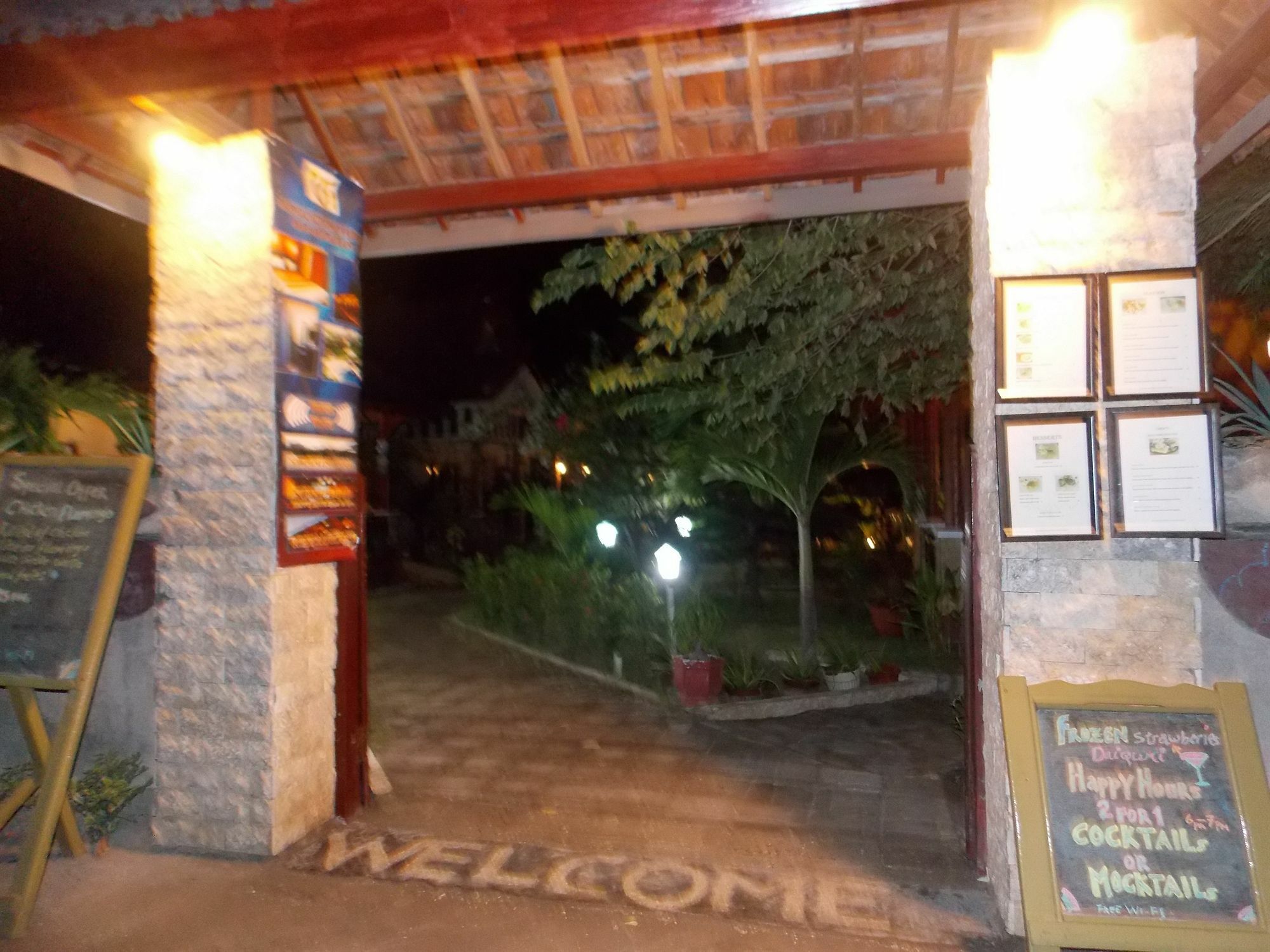 Tropical Hideaways Resort Gili Meno Exterior foto